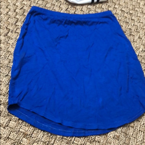 Boohoo mini skirt - Picture 3 of 3